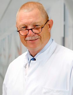 Portätbild von Prof. Dr. med. Michael Rauschmann, Frankfurter Kongress-Botschafter.