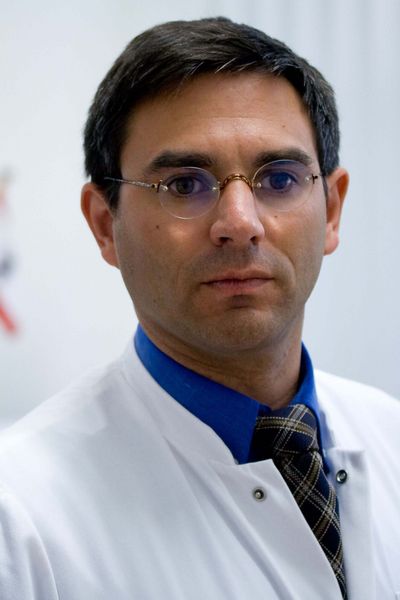 Portrait of Prof. Dr. Dr. David Groneberg, Frankfurt Congress Ambassador.